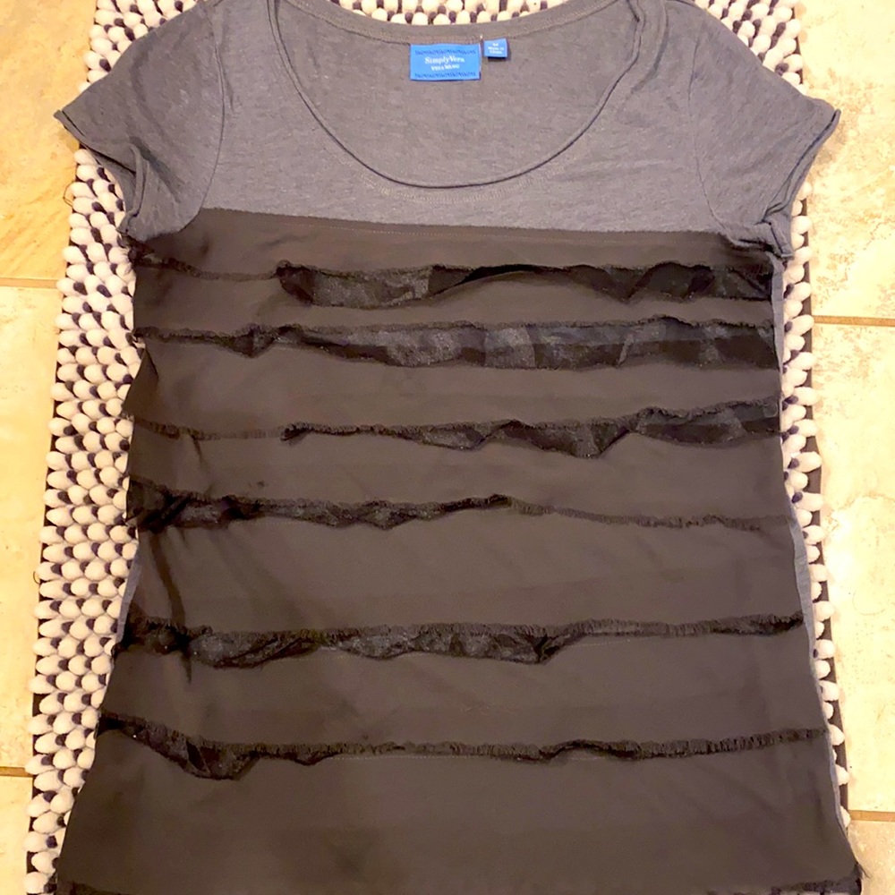 Simply vera vera Wang top size medium